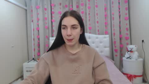 Snapshot of nikastarkk chatting on 02-06-26, 07:39 nikastarkk online show from 02-06-26, 07:39