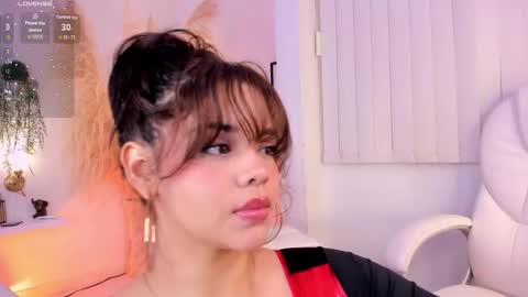 NIKA online show from 10-28-25, 12:14