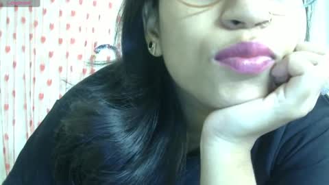 Snapshot of nike_aj chatting on 01-11-25, 09:47 Nike online show from 01-11-25, 09:47