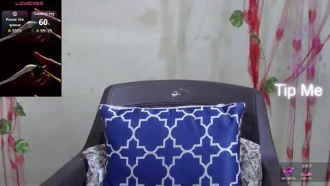 Snapshot of nike_aj chatting on 11-15-25, 06:22 Nike online show from 11-15-25, 06:22