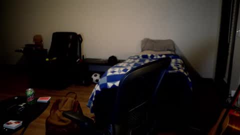 Nike Jude online show from 10-20-25, 11:38