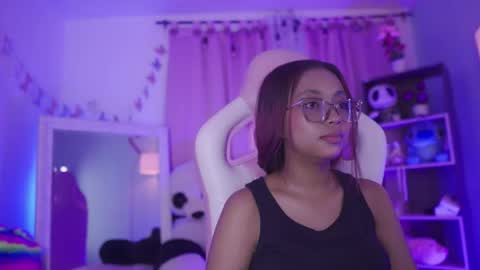 Snapshot of nikerly_hot chatting on 05-25-26, 11:38 NIKERLY online show from 05-25-26, 11:38