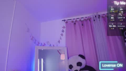 Snapshot of nikerly_hot chatting on 05-26-26, 11:28 NIKERLY online show from 05-26-26, 11:28