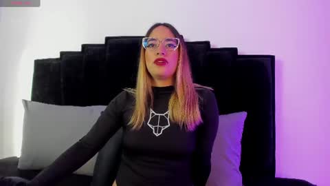 Nikholle online show from 07-20-26, 01:24