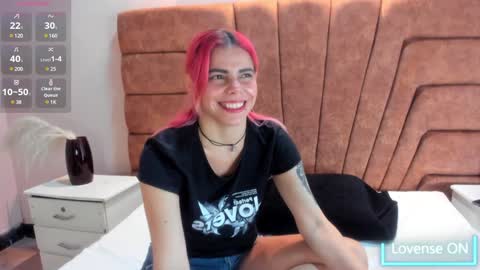 niki online show from 01-25-25, 04:34