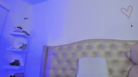 Niikii online show from 02-18-25, 03:21