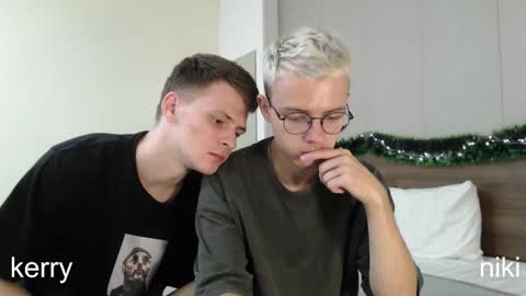 Snapshot of nikikerry_cum_ chatting on 12-19-25, 01:29 nikikerry_cum_ online show from 12-19-25, 01:29