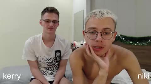 Snapshot of nikikerry_cum_ chatting on 01-05-26, 05:27 nikikerry_cum_ online show from 01-05-26, 05:27