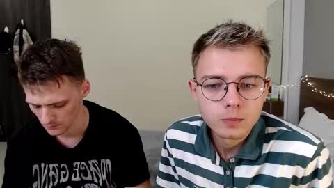 Snapshot of nikikerry_cum_ chatting on 03-20-26, 01:38 nikikerry_cum_ online show from 03-20-26, 01:38