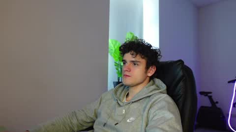 nikki online show from 04-01-26, 01:01