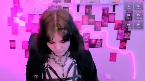 Snapshot of nikki_kiss_ chatting on 04-25-26, 08:50 nikki_kiss_ online show from 04-25-26, 08:50