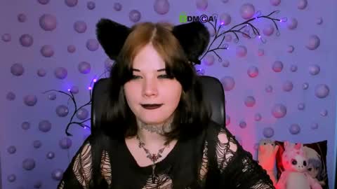 Snapshot of nikki_kiss_ chatting on 05-28-26, 08:44 nikki_kiss_ online show from 05-28-26, 08:44