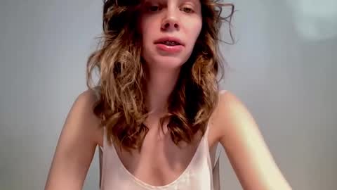 Nikki online show from 02-21-25, 10:07