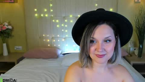 Nikki online show from 05-17-26, 09:38