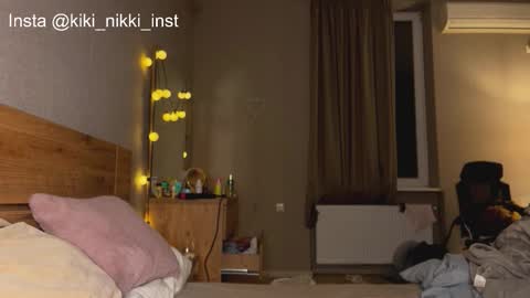 nicolette online show from 11-27-25, 05:04