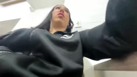 Nikki  online show from 11-14-25, 03:05