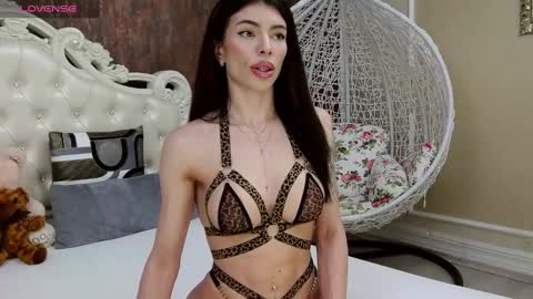 Nikky online show from 01-22-25, 10:50