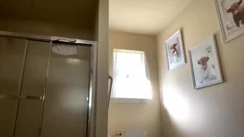 Snapshot of nikkisix9367 chatting on 01-07-25, 08:31 Nick kief online show from 01-07-25, 08:31