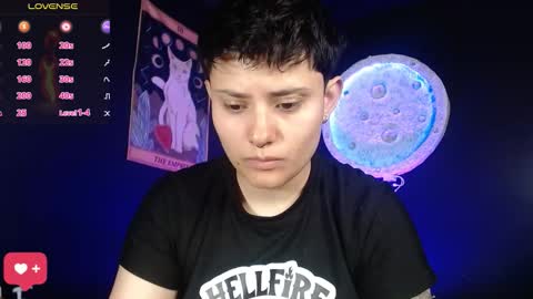 Nikky online show from 12-14-25, 01:27