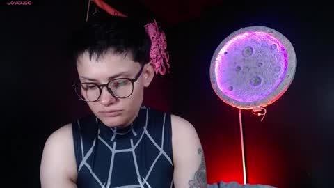 Nikky online show from 04-21-26, 05:17