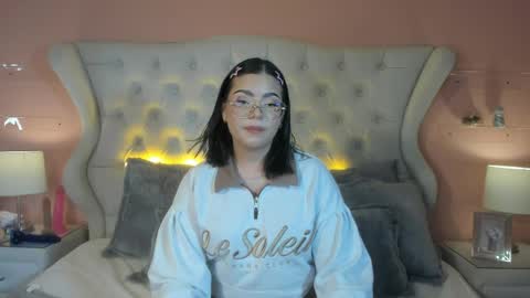 Y E S I online show from 04-01-26, 07:44