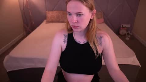 nikkyreyyy online show from 05-20-26, 05:46