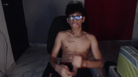 niklaus_wolf online show from 10-03-25, 01:46