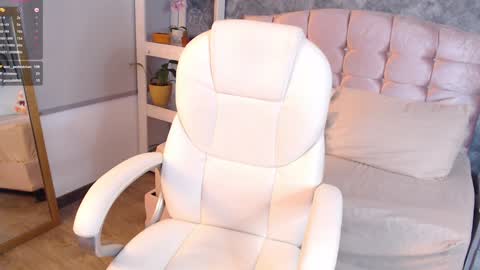 Snapshot of niko_robin chatting on 12-04-24, 08:07 Niko Robin online show from 12-04-24, 08:07