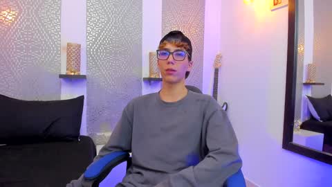    online show from 01-03-25, 04:00