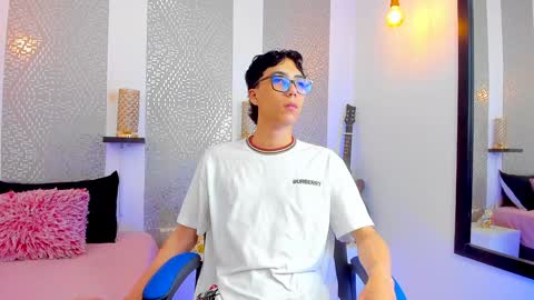    online show from 02-02-25, 04:05