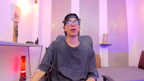    online show from 10-20-25, 04:13