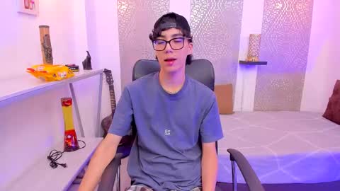    online show from 10-21-25, 05:08