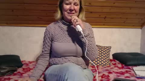 Nikole1 online show from 01-17-25, 10:11