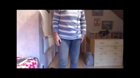 Nikole1 online show from 10-22-25, 10:04