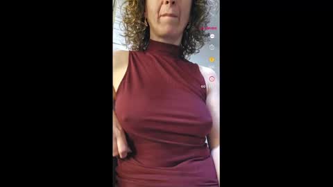 Snapshot of nikpassion123 chatting on 03-10-25, 06:49 nikol online show from 03-10-25, 06:49