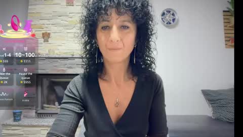 Snapshot of nikpassion123 chatting on 10-20-25, 04:35 nikol online show from 10-20-25, 04:35