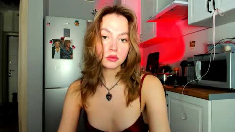 Snapshot of niky_jess chatting on 02-14-25, 09:45 Veronica online show from 02-14-25, 09:45