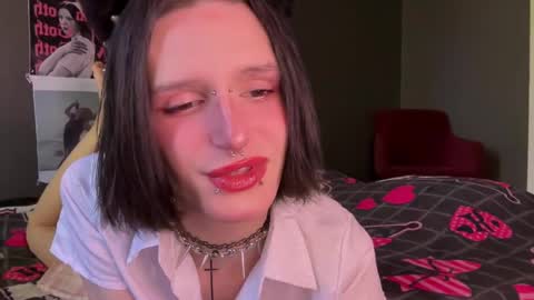 Niky online show from 05-13-26, 08:44