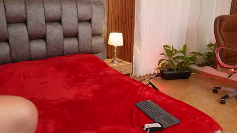 Niky online show from 06-29-26, 07:03