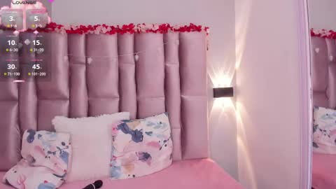Snapshot of nikybrooks chatting on 03-03-25, 01:42 Niky Brooks online show from 03-03-25, 01:42
