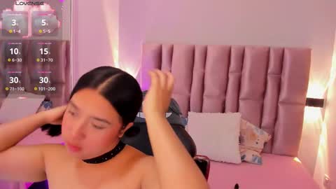 Snapshot of nikybrooks chatting on 09-17-25, 11:01 Niky Brooks online show from 09-17-25, 11:01