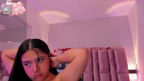 Snapshot of nikybrooks chatting on 09-30-25, 11:04 Niky Brooks online show from 09-30-25, 11:04