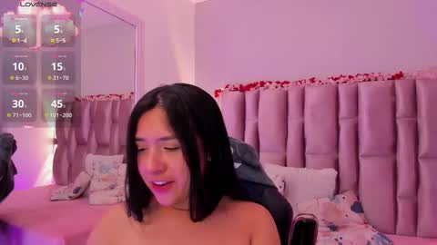 Snapshot of nikybrooks chatting on 10-04-25, 02:42 Niky Brooks online show from 10-04-25, 02:42
