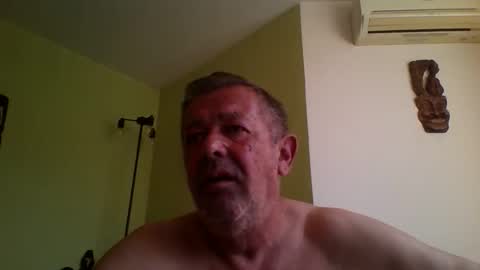 Snapshot of nikyo419 chatting on 05-16-26, 06:21 nikyo419 online show from 05-16-26, 06:21