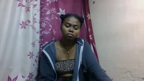 nilah online show from 09-12-25, 01:11