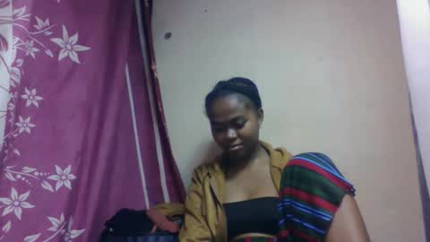 nilah online show from 09-18-25, 06:32