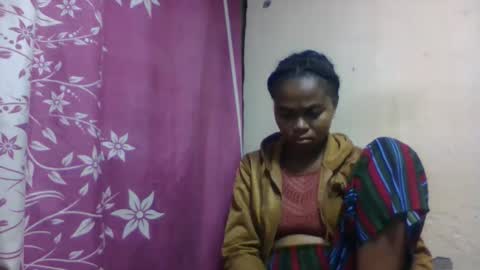 nilah online show from 10-27-25, 10:58