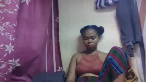 nilah online show from 11-16-25, 02:44