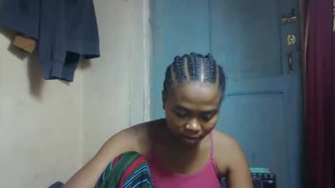 nilah online show from 04-18-26, 07:07