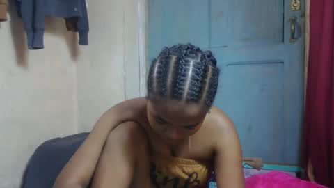 nilah online show from 04-20-26, 07:11